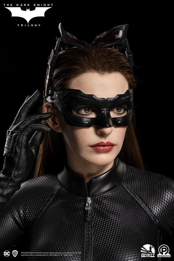 Selina Kyle : Catwoman (ANNE HATHAWAY) Life-Size Bust