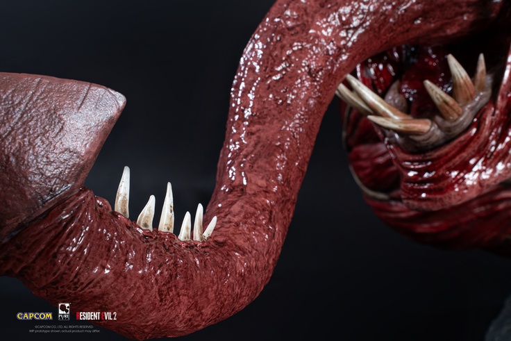 LICKER 1/1 SCALE BUST