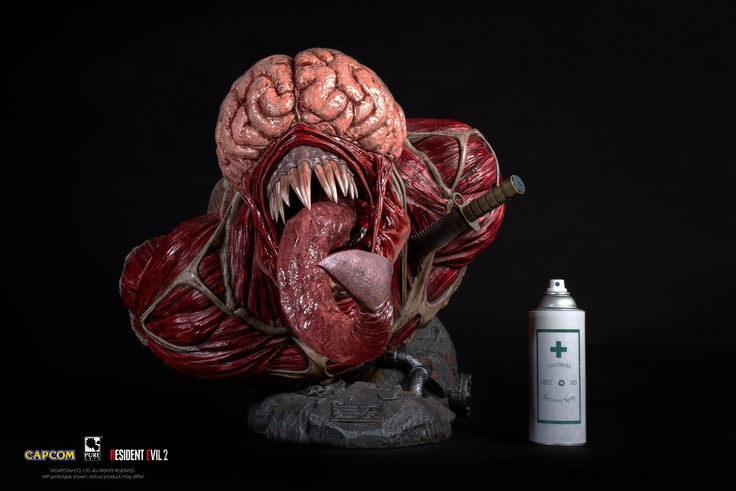 LICKER 1/1 SCALE BUST