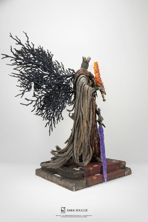 DARK SOULS III PONTIFF SULYVAHN-STANDARD EDITION