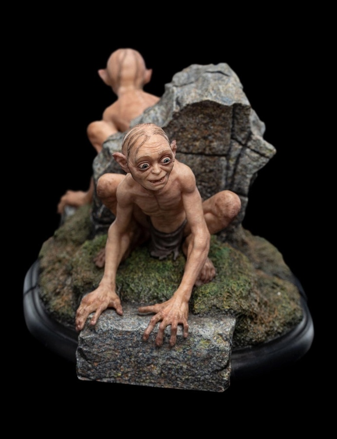 GOLLUM™ AND SMÉAGOL™ IN ITHILIEN